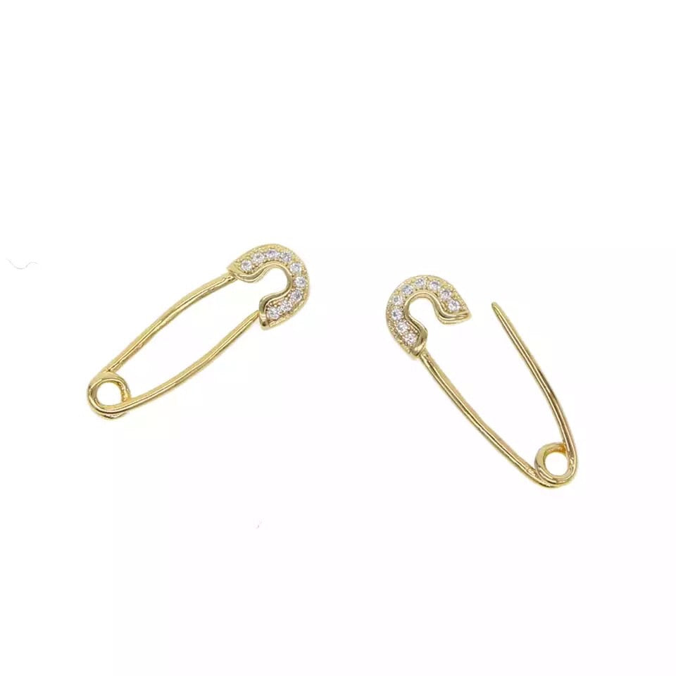 SAFETY PIN GOLD SPARKLE  EARRING